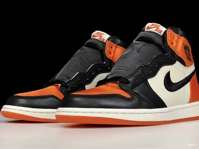 Boostmaster lin Backboard Womens Jordan Shattered Satin Retro Air AV3725-010 1 0719